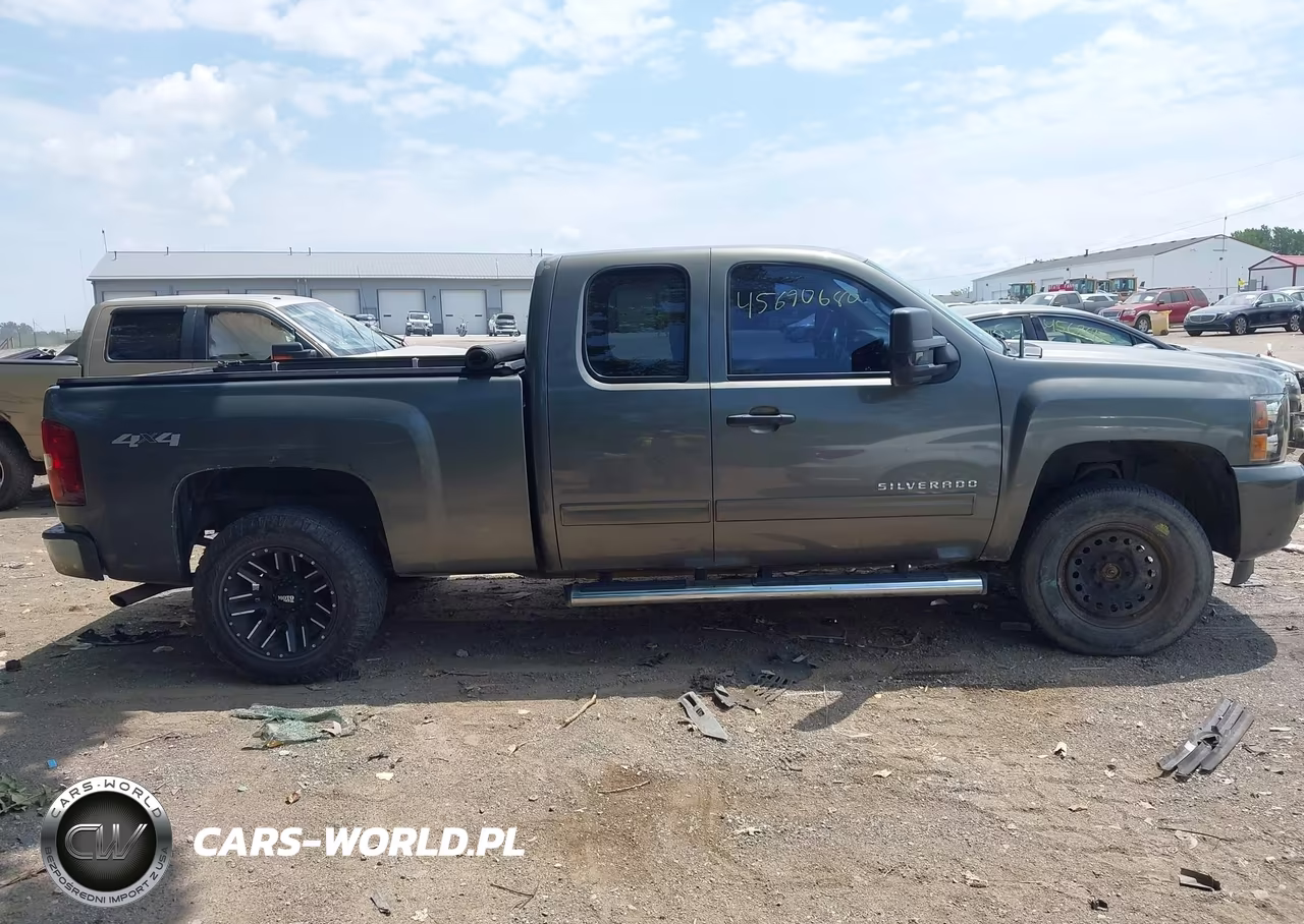 2011 Chevrolet Silverado 1500 Lt VIN:1GCRKSE30BZ215778 - 13
