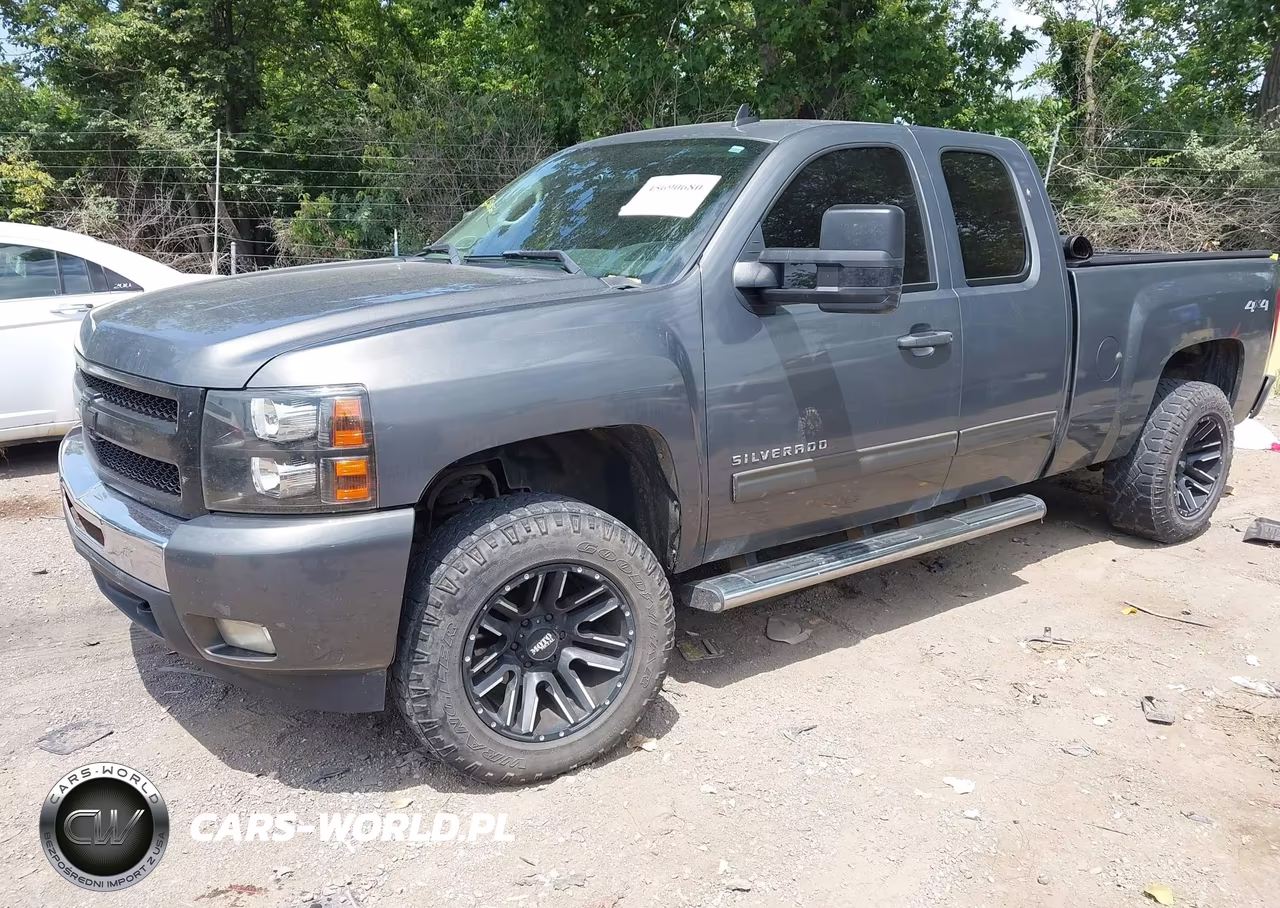 2011 Chevrolet Silverado 1500 Lt VIN:1GCRKSE30BZ215778 - 2