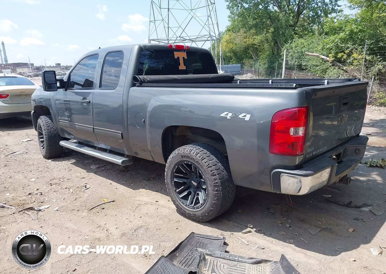 2011 Chevrolet Silverado 1500 Lt VIN:1GCRKSE30BZ215778 - 3