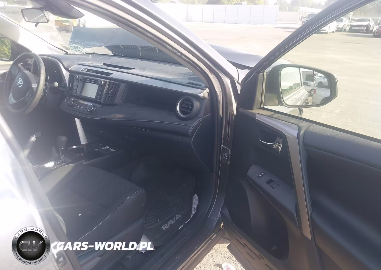 2018 Toyota Rav4 Hybrid Xle VIN:JTMRJREV2JD207383 - 5