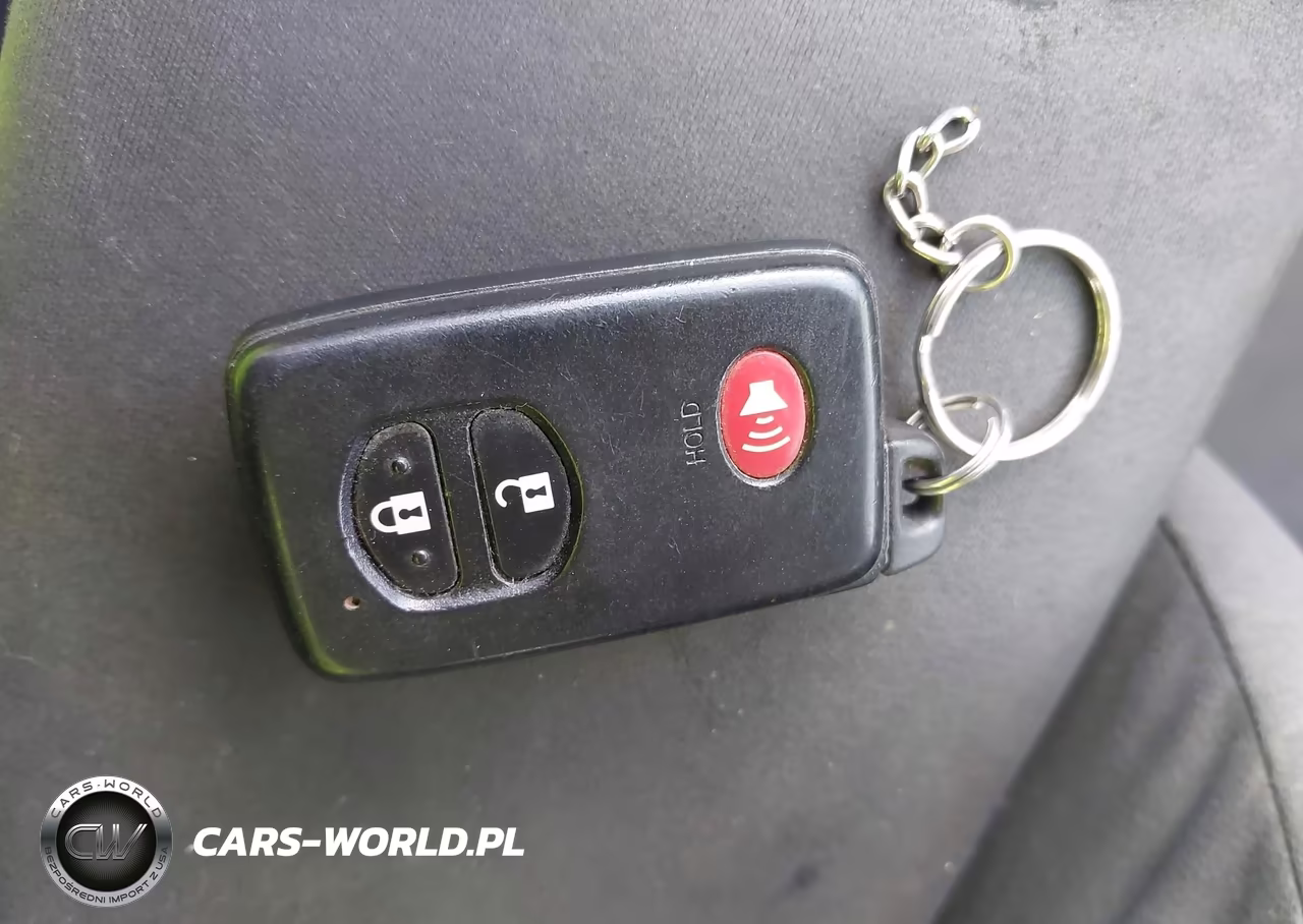 2012 Toyota Prius Three VIN:JTDKN3DU9C1614892 - 11