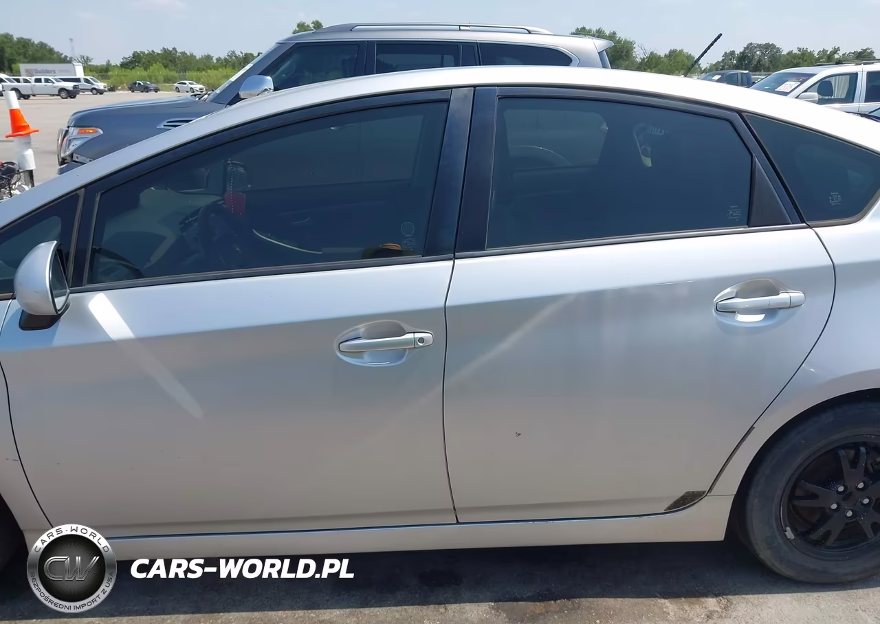 2012 Toyota Prius Three VIN:JTDKN3DU9C1614892 - 14