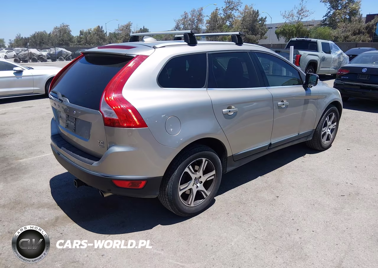 2012 Volvo Xc60 T6-T6 Platinum-T6 Premier Plus-T6 R-Design-T6 R-Design Platinum-T6 R-Design Premier Plus VIN:YV4902DZ4C2318771 - 4