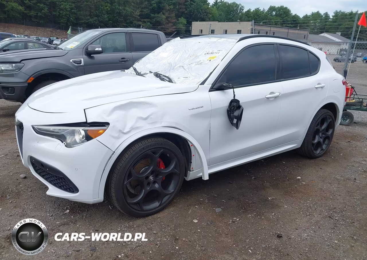 2023 Alfa Romeo Stelvio Veloce Awd VIN:ZASPAKBN9P7D64636 - 2