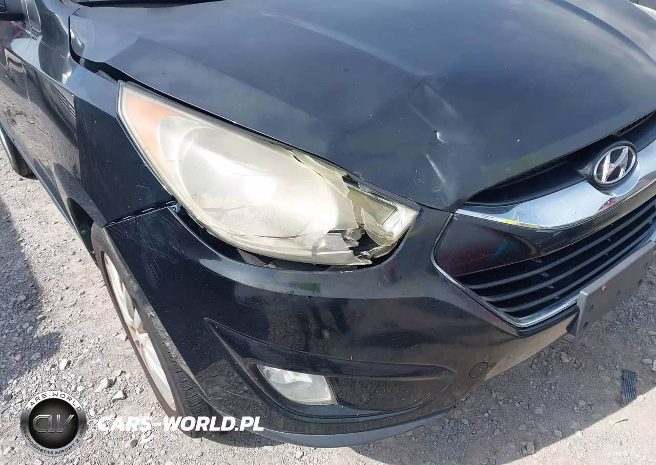 2012 Hyundai Tucson Limited VIN:KM8JUCAC8CU511886 - 6