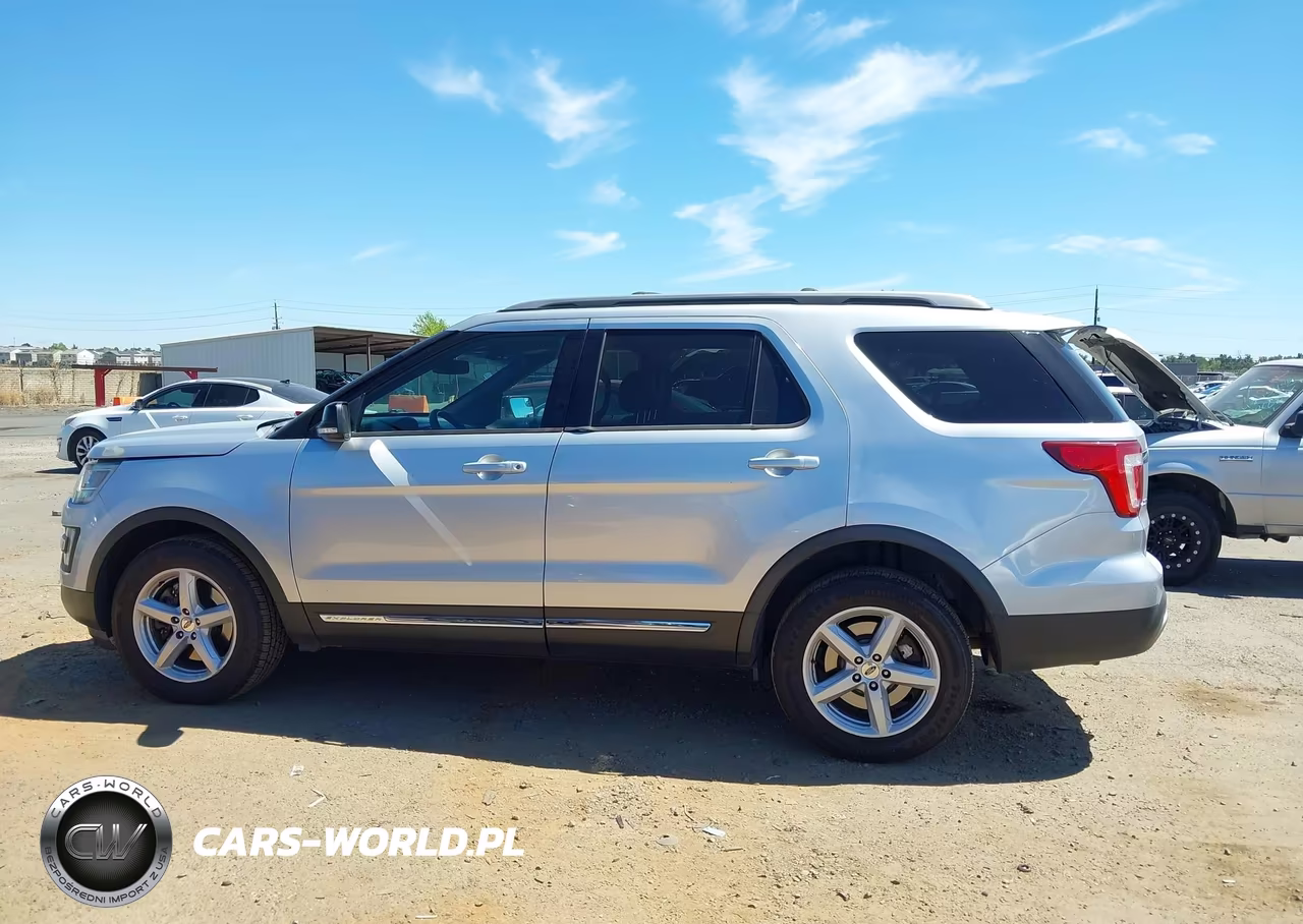 2016 Ford Explorer Xlt VIN:1FM5K8DH6GGD15817 - 14