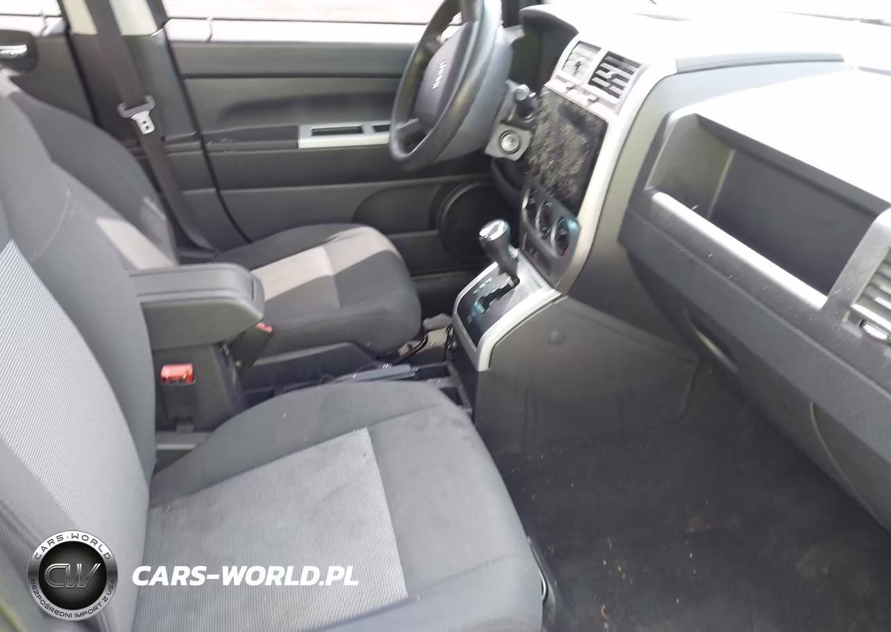 2008 Jeep Compass Sport VIN:1J8FF47W78D714425 - 5