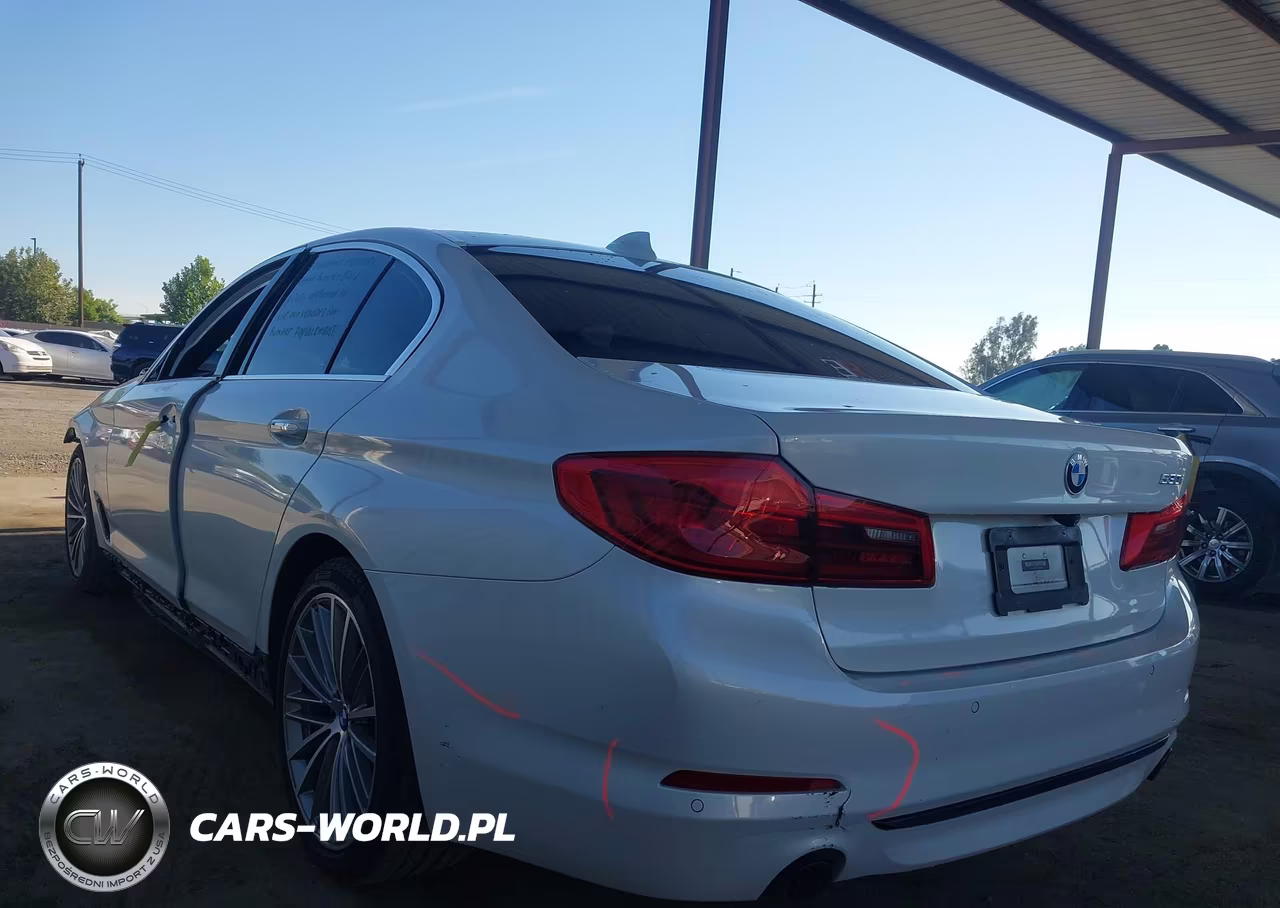 2018 BMW 530I VIN:WBAJA5C57JWA38653 - 3