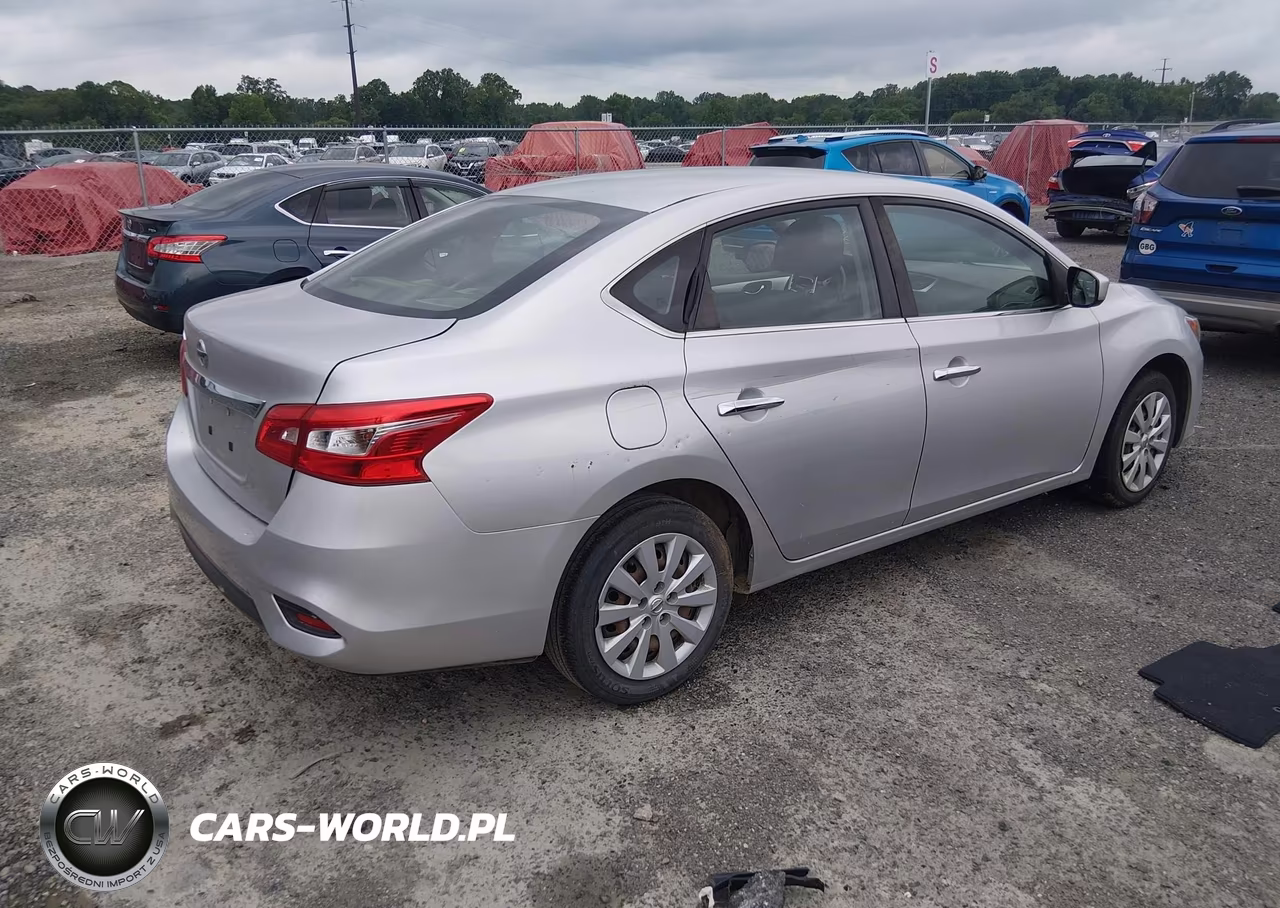 2018 Nissan Sentra S VIN:3N1AB7AP4JY227446 - 4