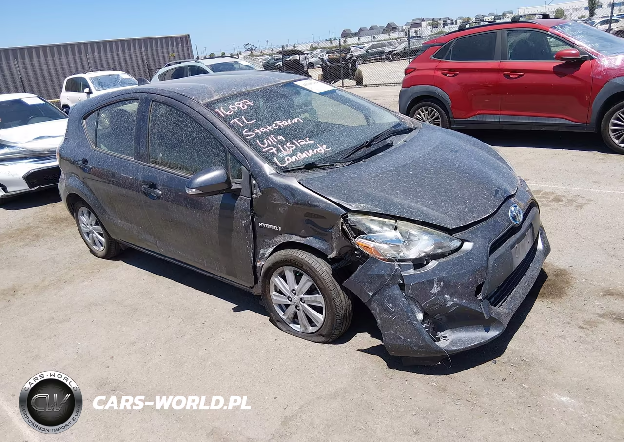 2016 Toyota Prius C One