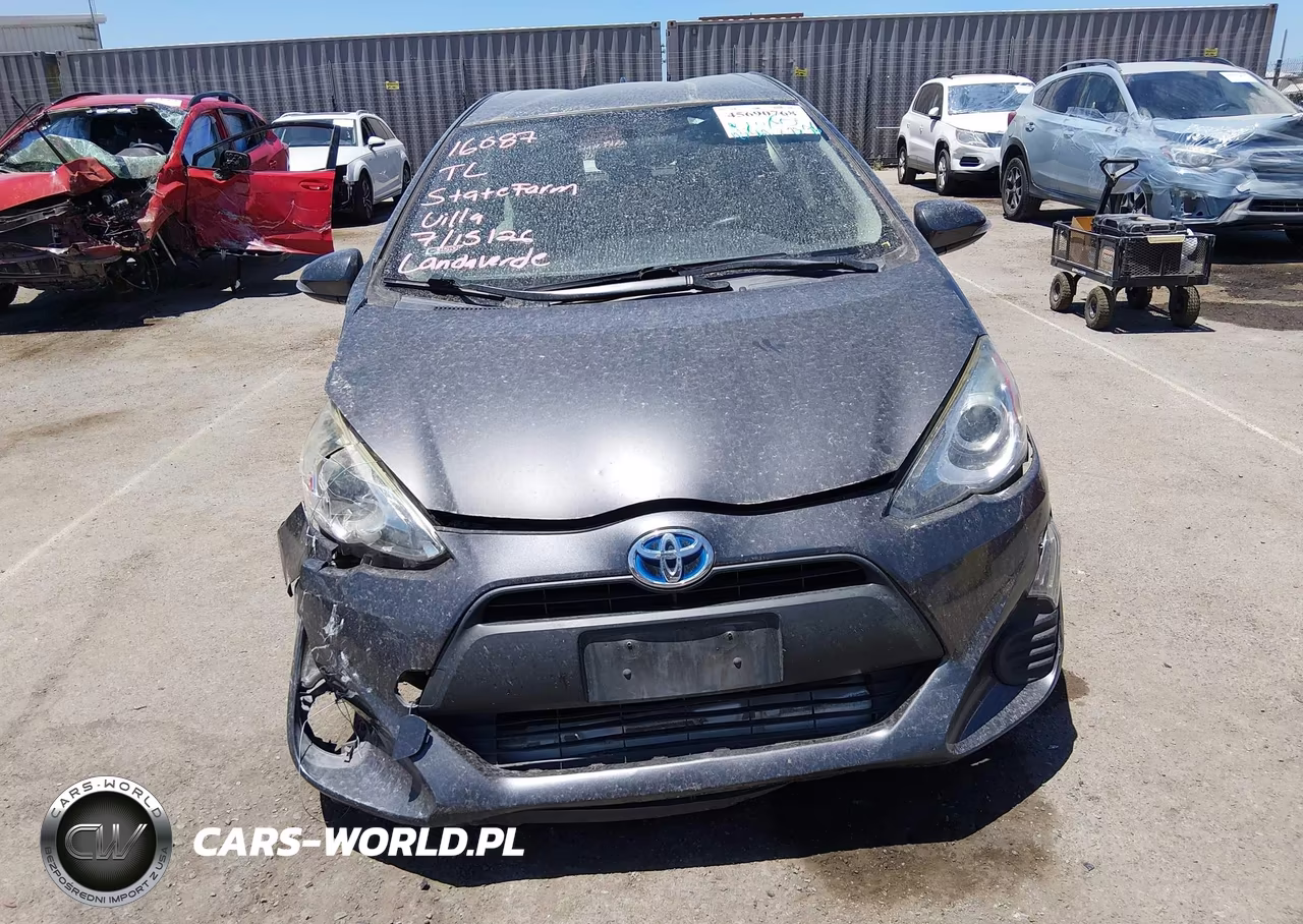 2016 Toyota Prius C One VIN:JTDKDTB30G1128541 - 12