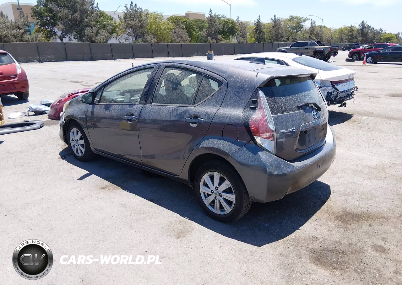 2016 Toyota Prius C One VIN:JTDKDTB30G1128541 - 3