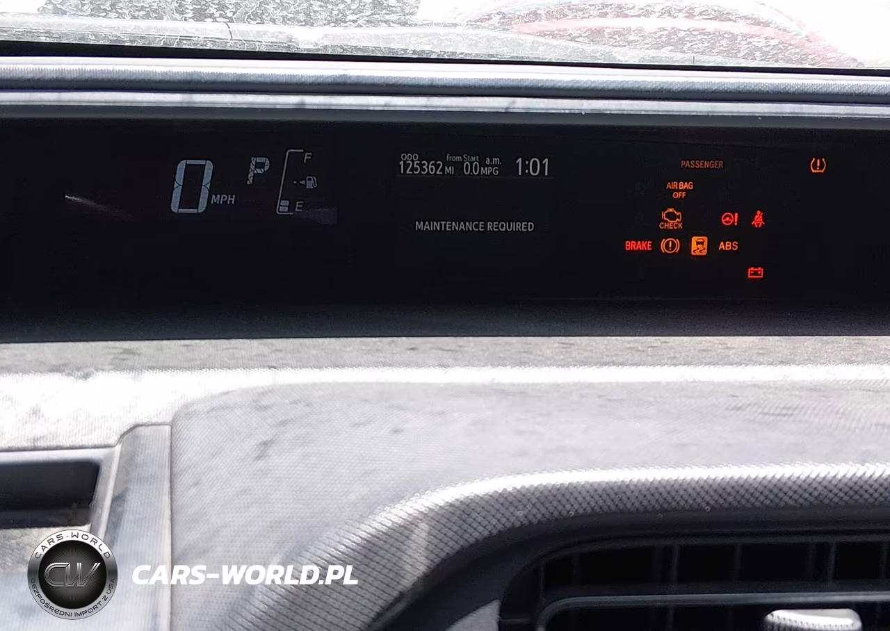 2016 Toyota Prius C One VIN:JTDKDTB30G1128541 - 7