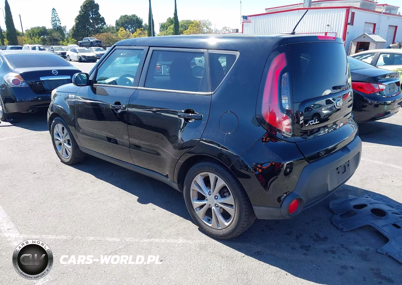 2015 Kia Soul + VIN:KNDJP3A58F7111875 - 3