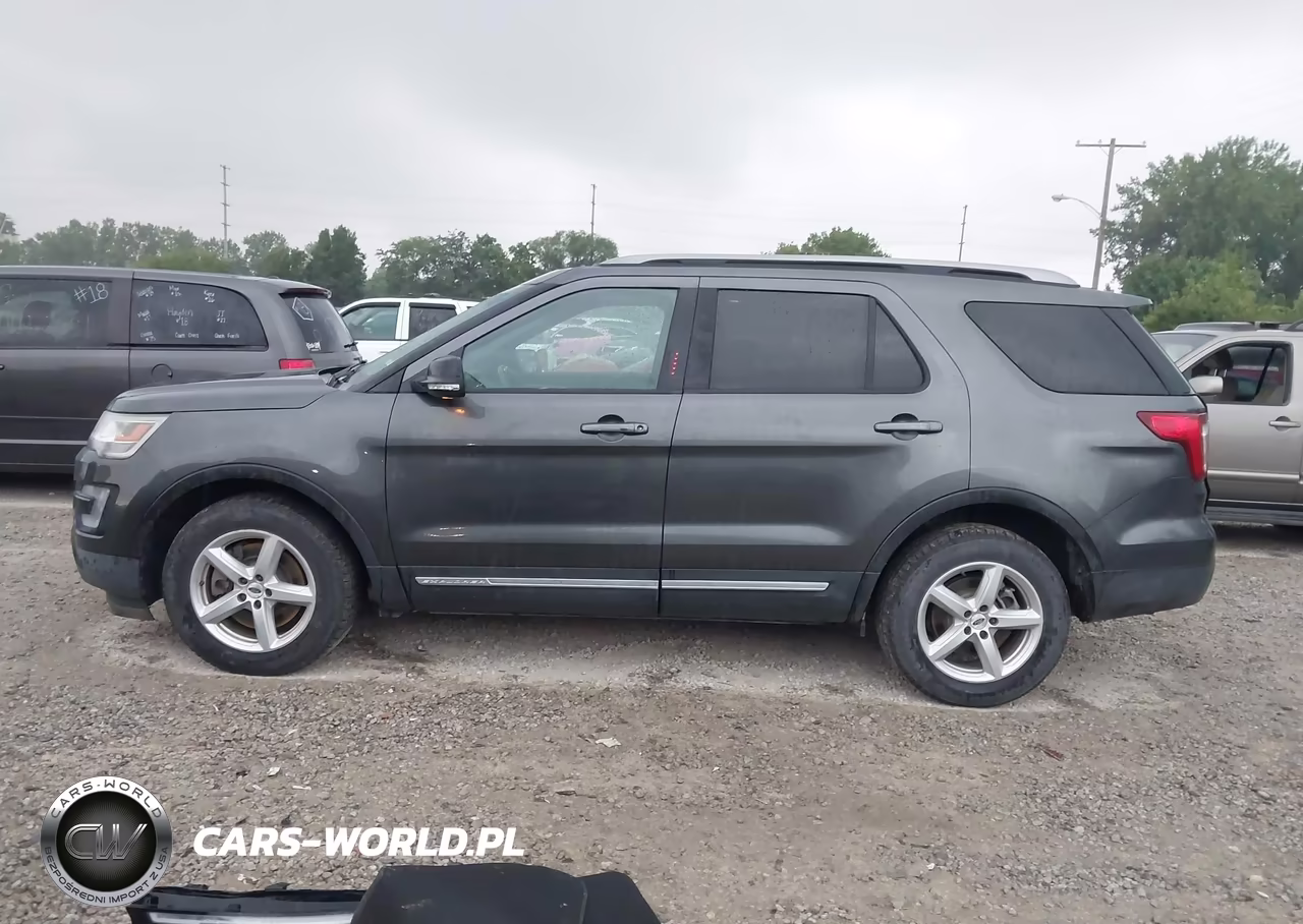 2016 Ford Explorer Xlt VIN:1FM5K8D81GGC39049 - 14