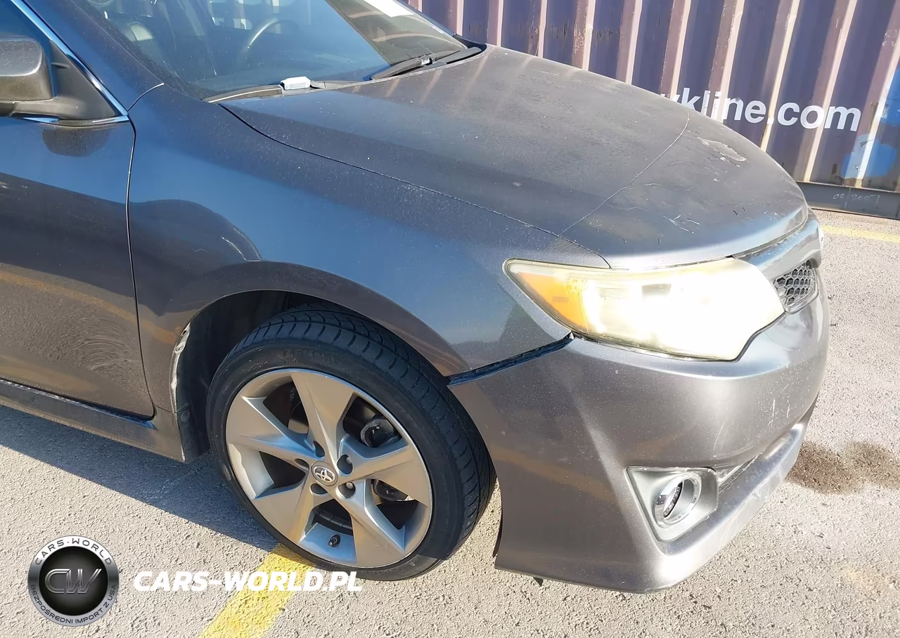 2014 Toyota Camry Se VIN:4T1BF1FK7EU815765 - 17