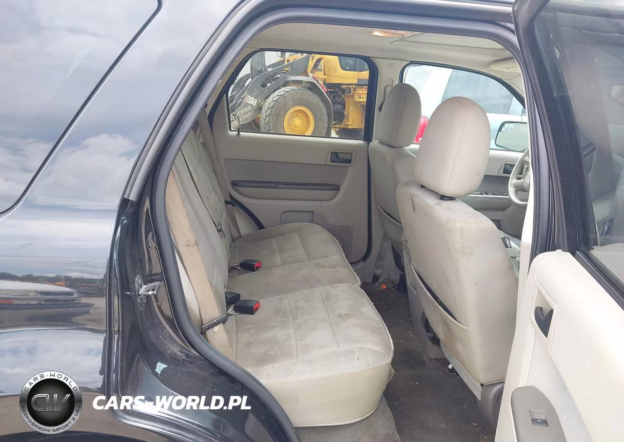 2011 Ford Escape Xlt VIN:1FMCU9DGXBKC38017 - 8