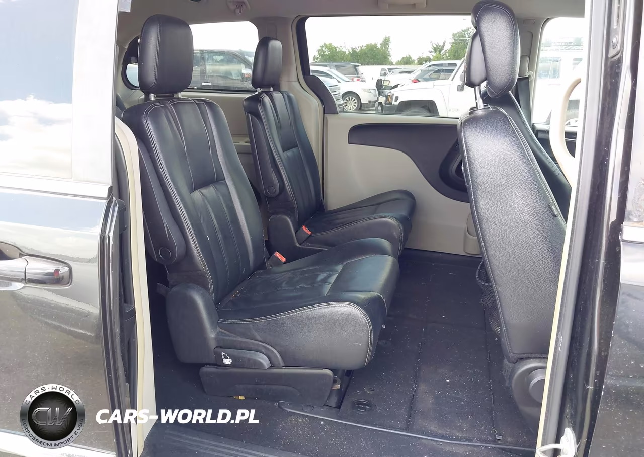 2014 Chrysler Town & Country Touring VIN:2C4RC1BG9ER125882 - 8