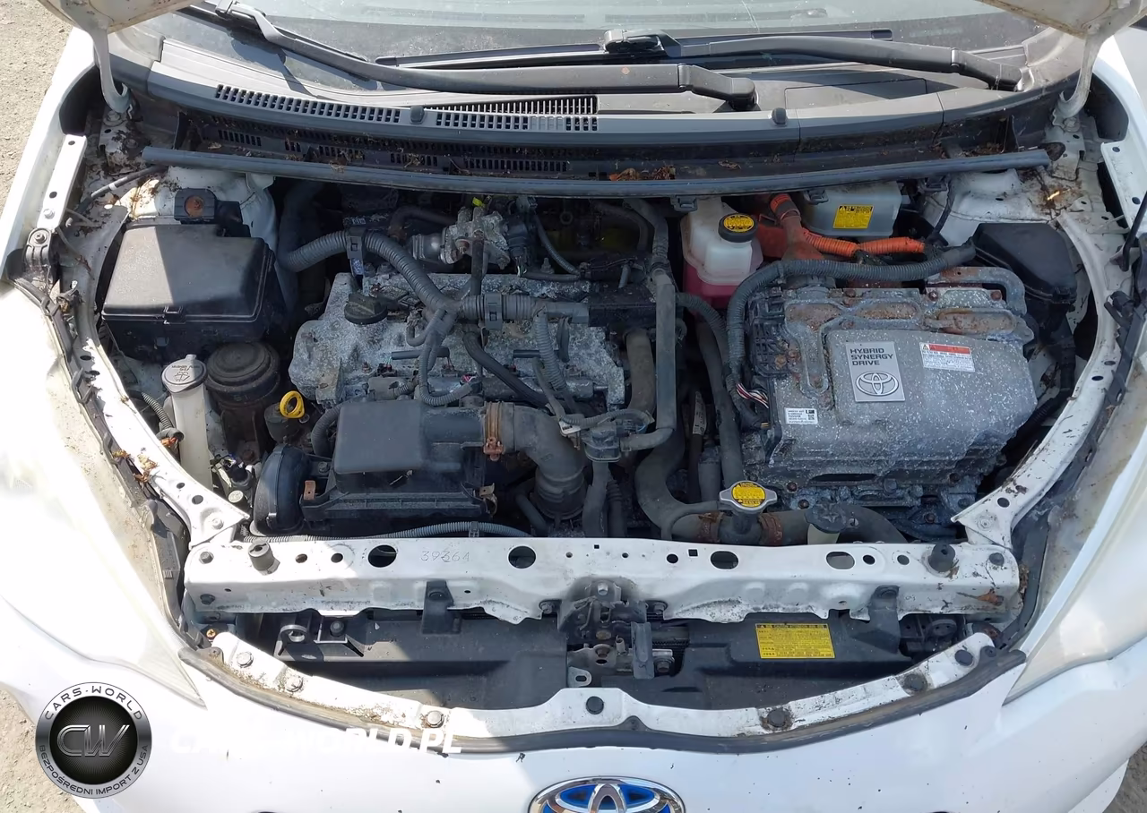 2012 Toyota Prius C Two VIN:JTDKDTB32C1022604 - 10