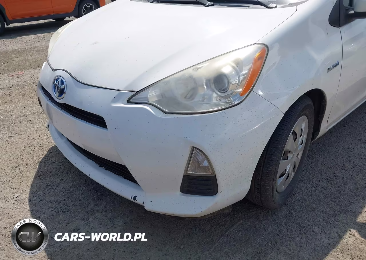 2012 Toyota Prius C Two VIN:JTDKDTB32C1022604 - 14