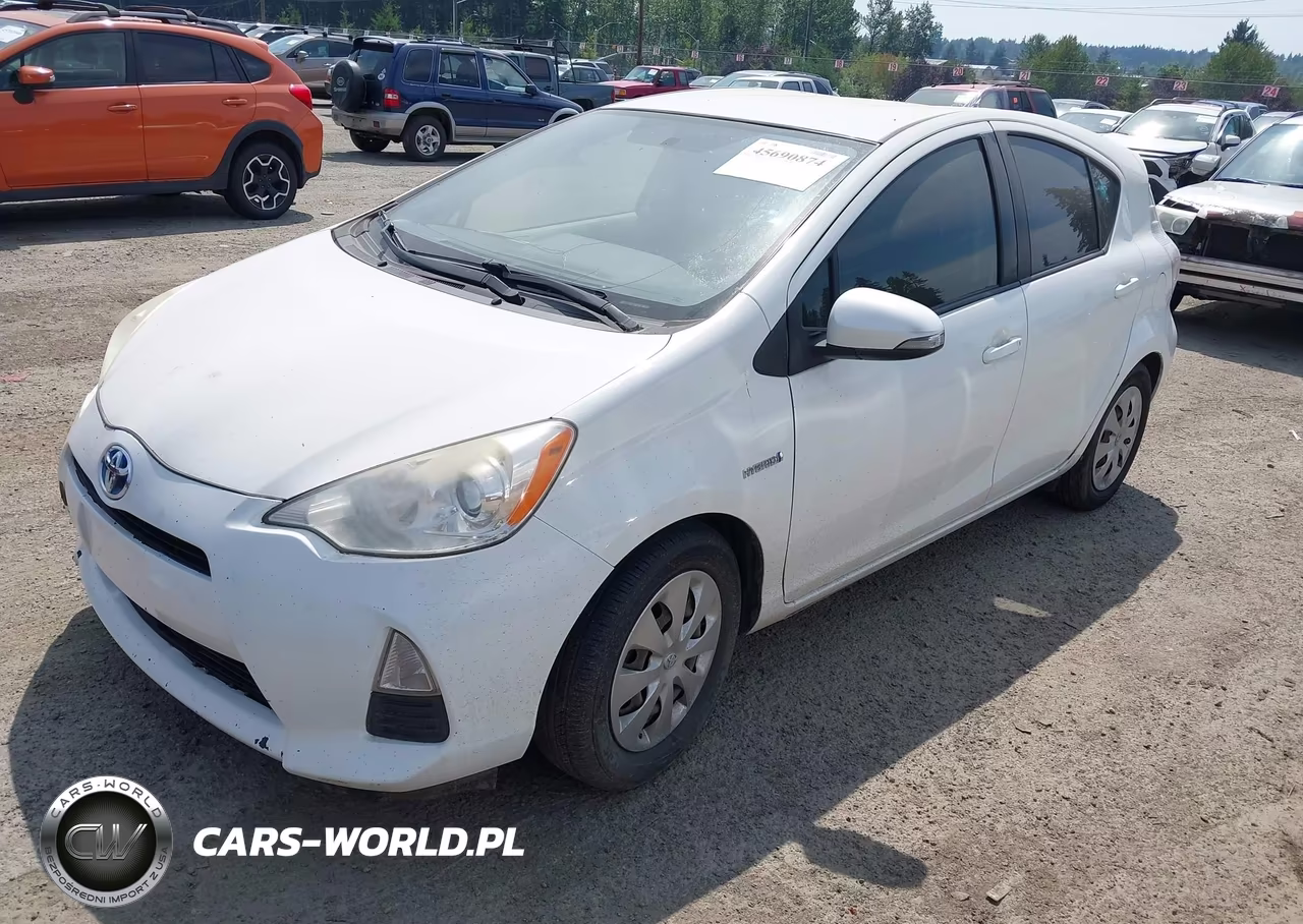 2012 Toyota Prius C Two VIN:JTDKDTB32C1022604 - 2