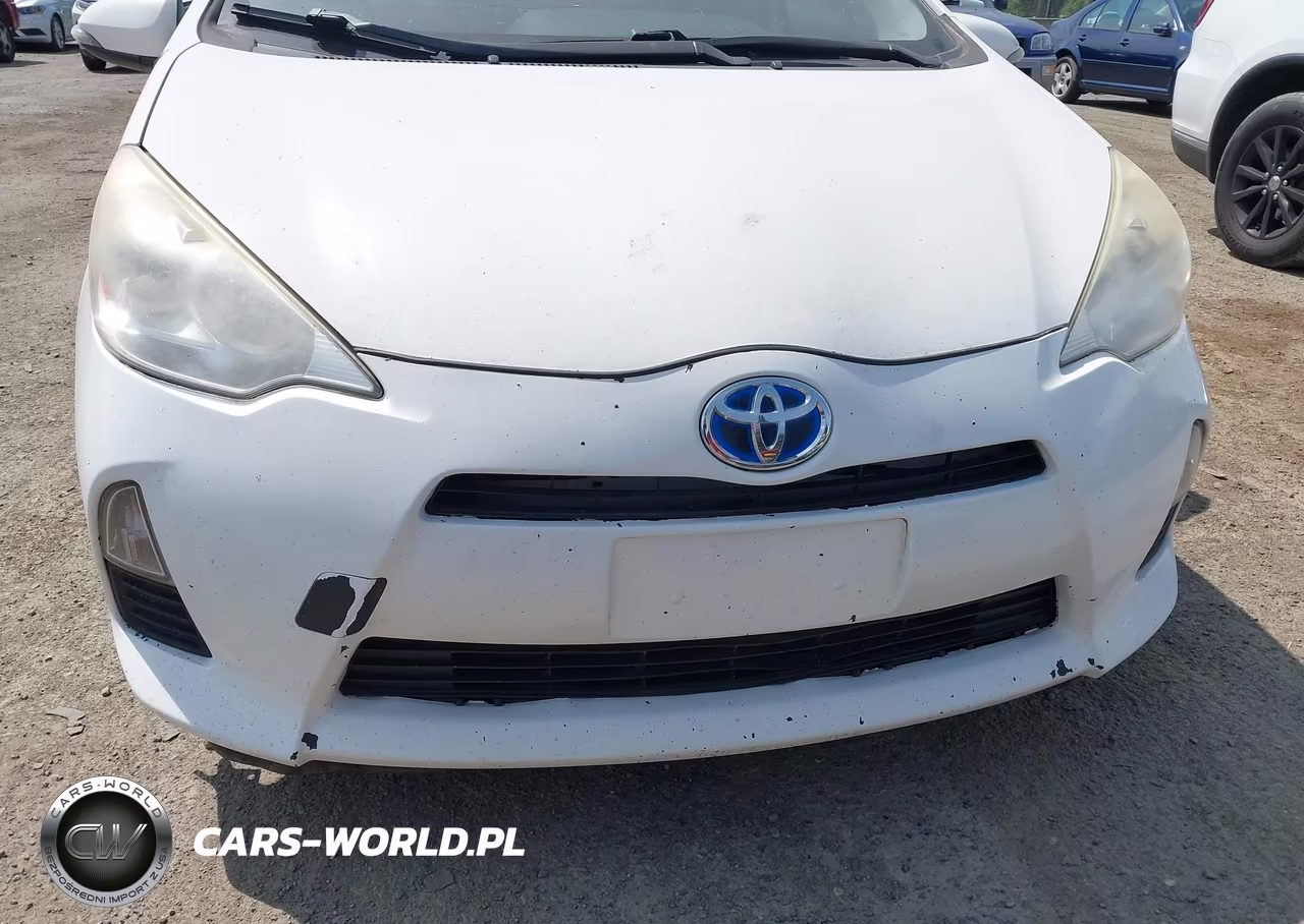 2012 Toyota Prius C Two VIN:JTDKDTB32C1022604 - 6