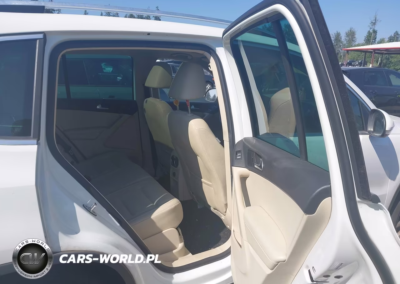 2017 Volkswagen Tiguan 2.0T Wolfsburg Edition VIN:WVGSV7AX8HW503813 - 8