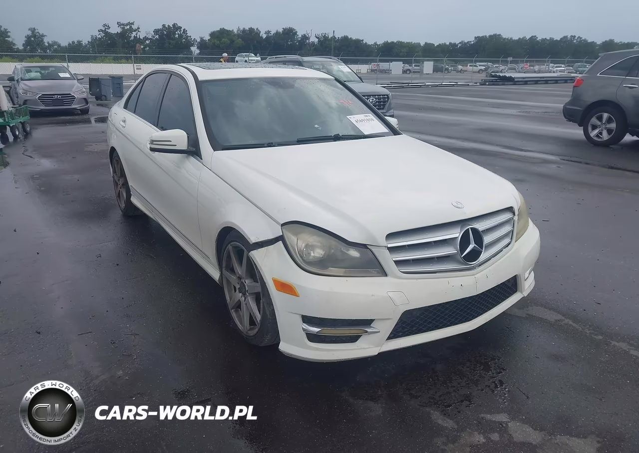 2012 Mercedes-Benz C 300 Sport 4Matic – zdjęcie 1 z 13