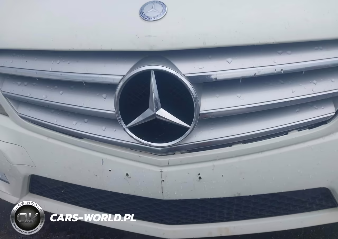 2012 Mercedes-Benz C 300 Sport 4Matic VIN:WDDGF8BBXCR201775 - 12