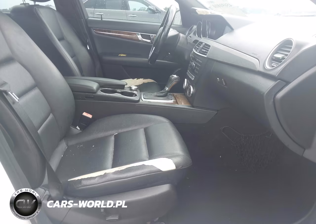 2012 Mercedes-Benz C 300 Sport 4Matic VIN:WDDGF8BBXCR201775 - 5