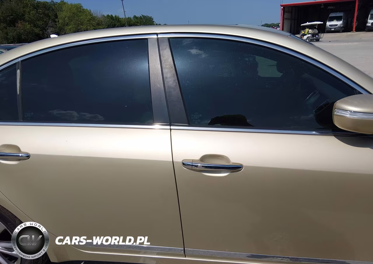 2011 Hyundai Genesis 4.6 VIN:KMHGC4DF9BU132080 - 13