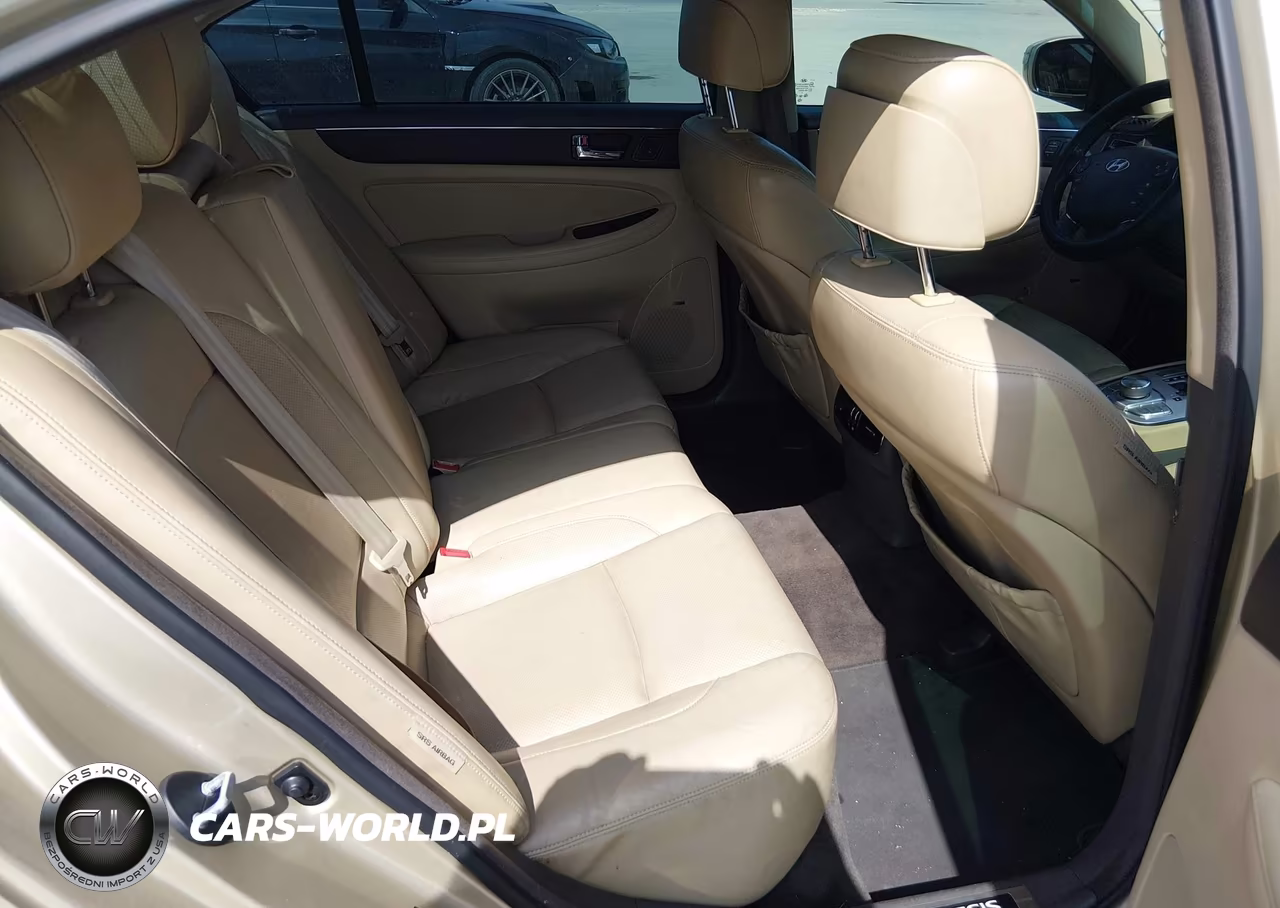 2011 Hyundai Genesis 4.6 VIN:KMHGC4DF9BU132080 - 8