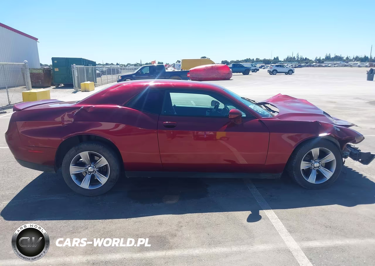 2018 Dodge Challenger Sxt VIN:2C3CDZAG3JH241831 - 13