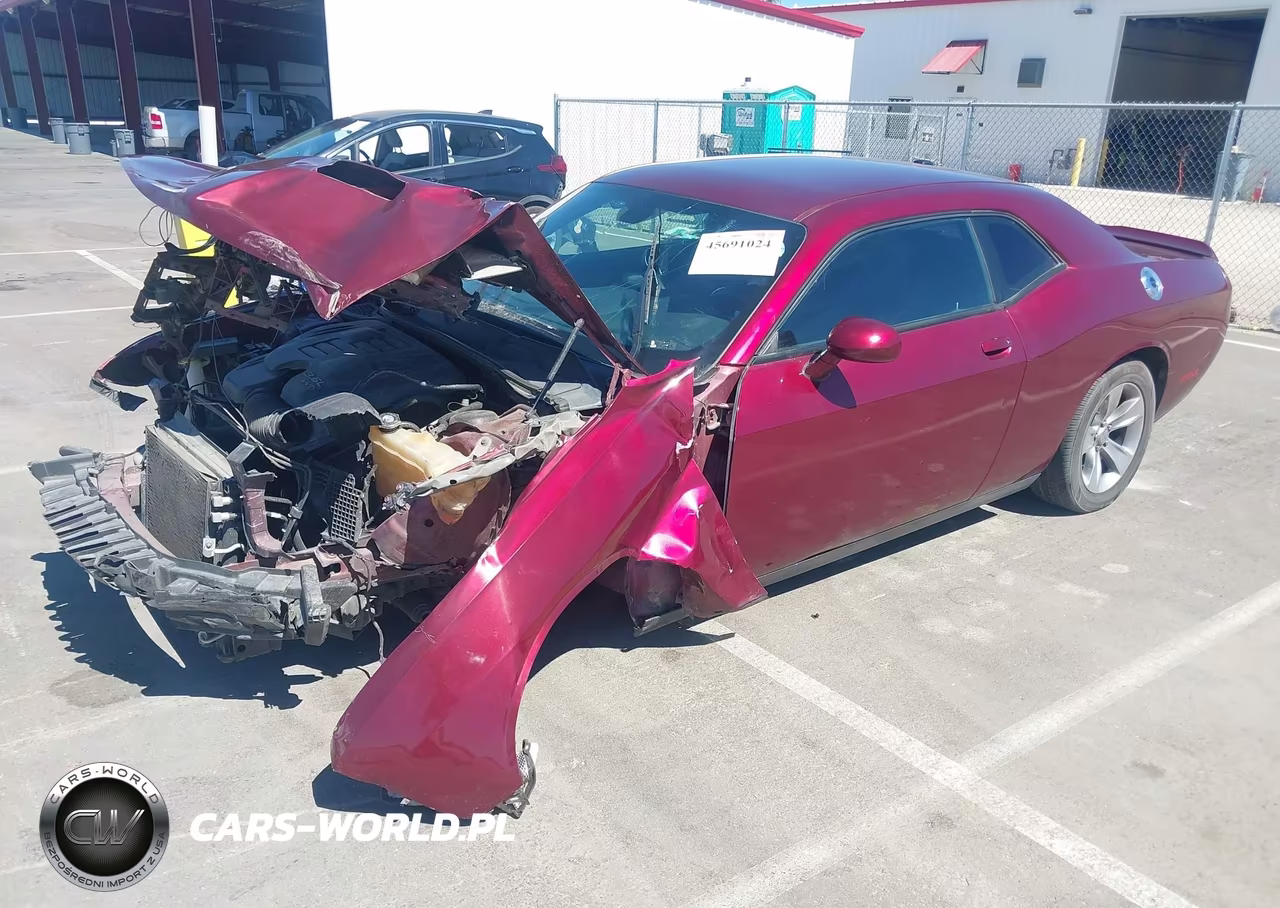 2018 Dodge Challenger Sxt VIN:2C3CDZAG3JH241831 - 2