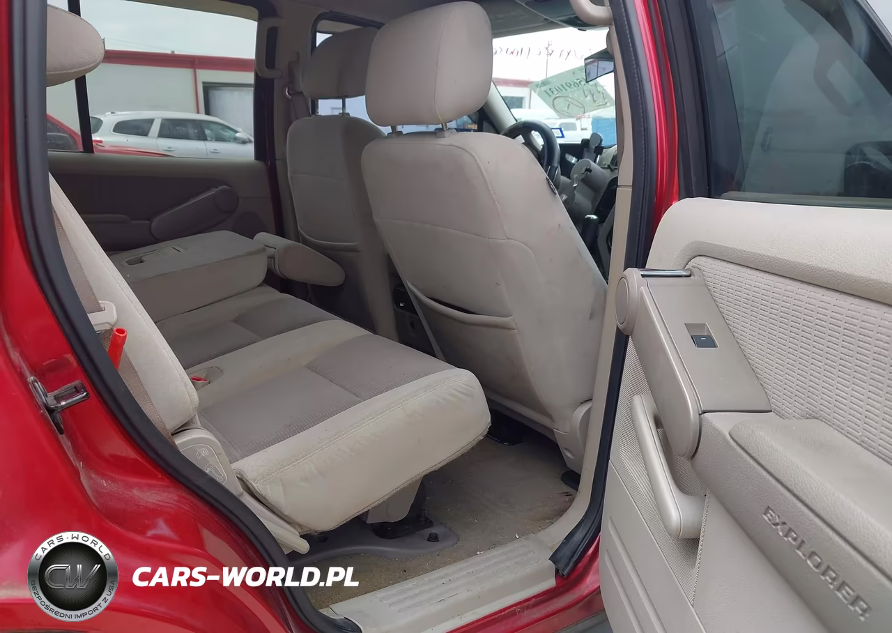 2007 Ford Explorer Xlt VIN:1FMEU73E07UB03671 - 8