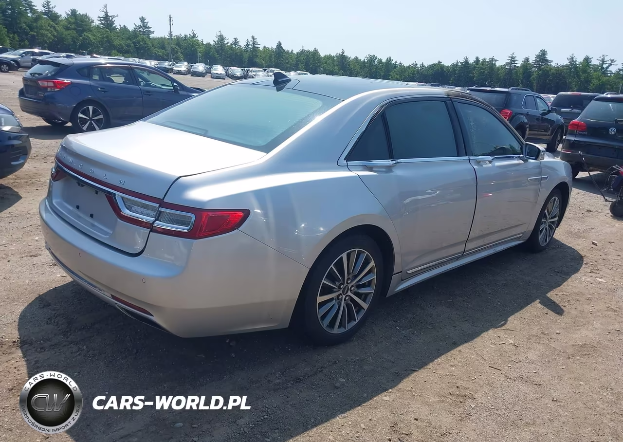 2018 Lincoln Continental Select VIN:1LN6L9SK6J5603524 - 4
