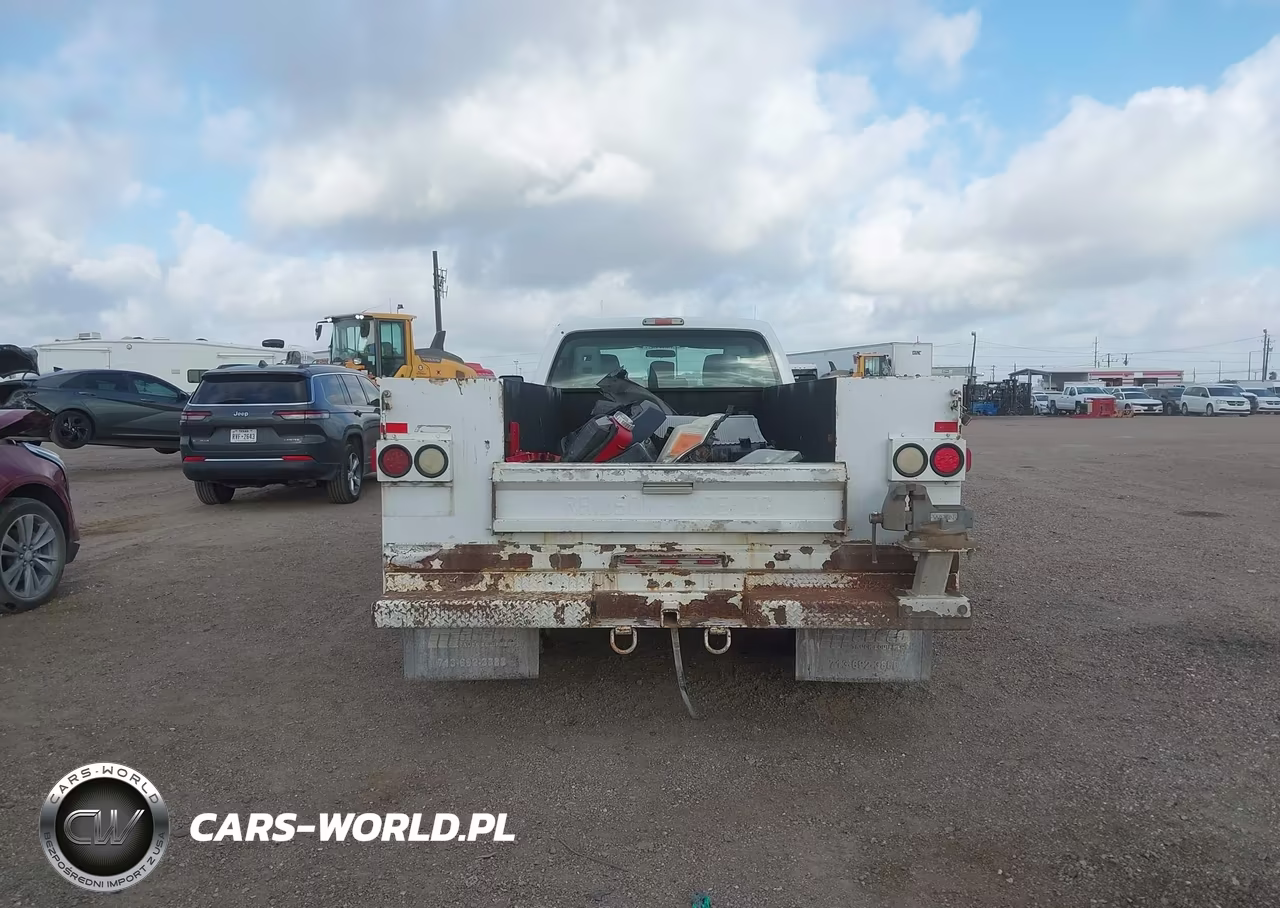 2014 Ford F-350 Chassis Xl VIN:1FD8X3G69EEA33837 - 15