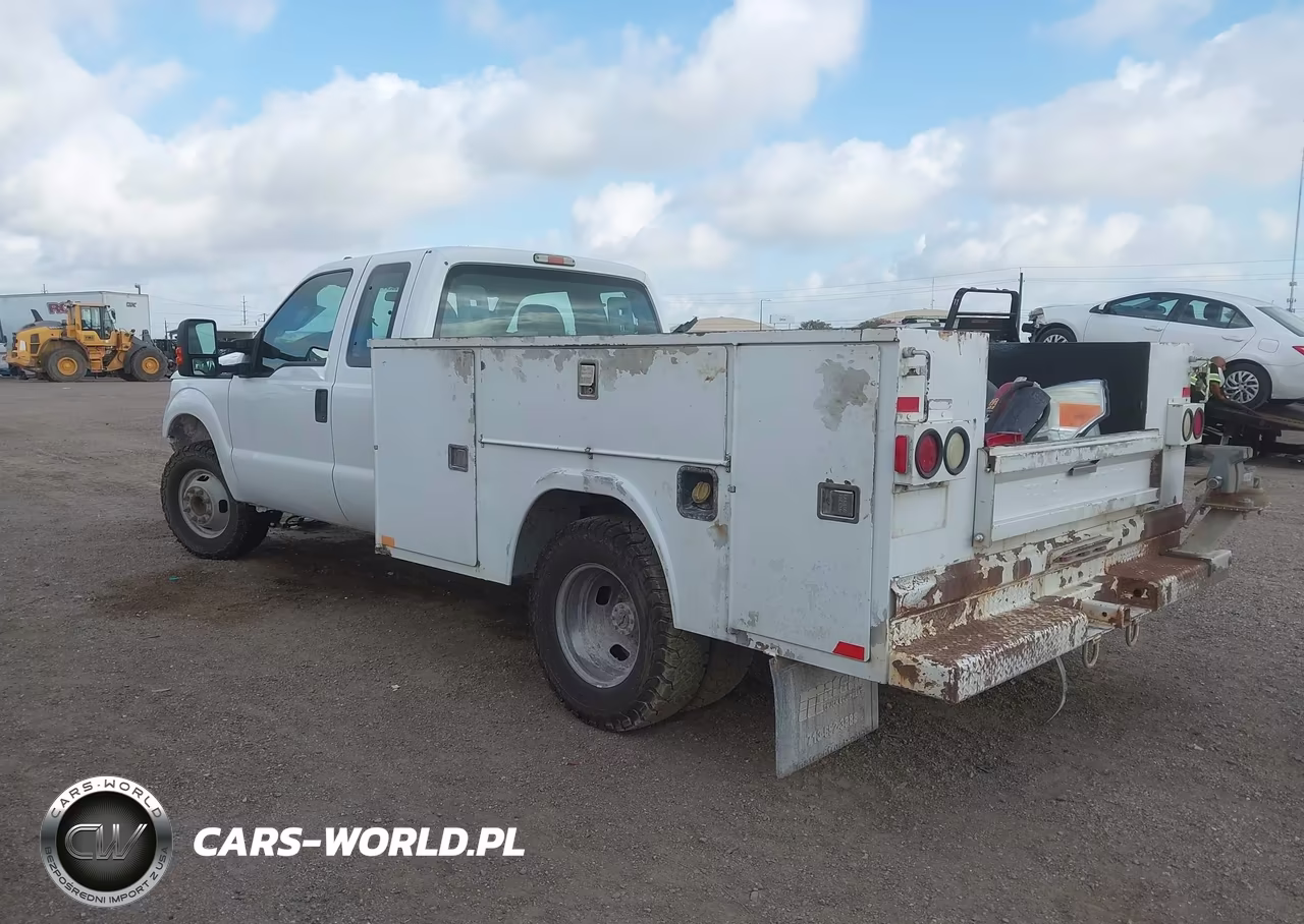2014 Ford F-350 Chassis Xl VIN:1FD8X3G69EEA33837 - 3