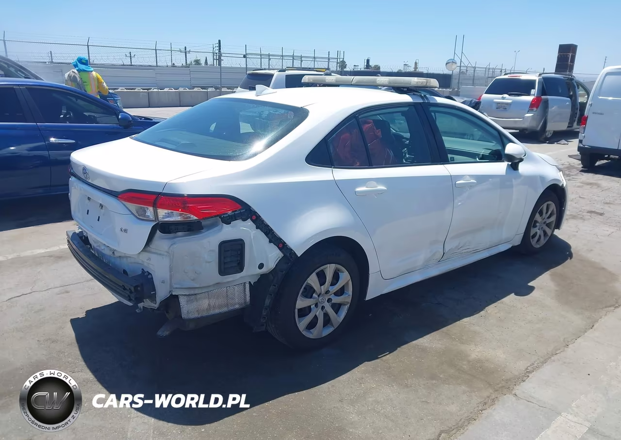 2020 Toyota Corolla Le VIN:5YFEPRAE2LP047959 - 4