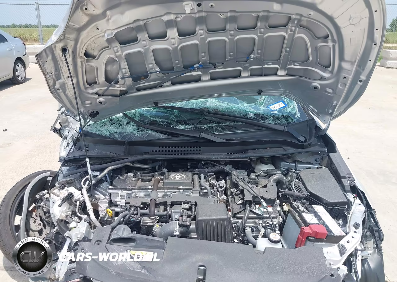 2025 Toyota Corolla Hybrid Se VIN:JTDBCMFE5S3103748 - 10