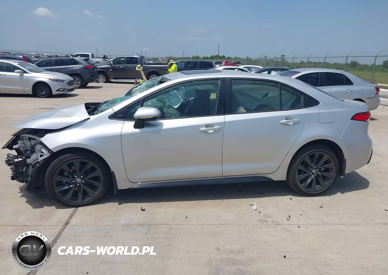 2025 Toyota Corolla Hybrid Se VIN:JTDBCMFE5S3103748 - 13