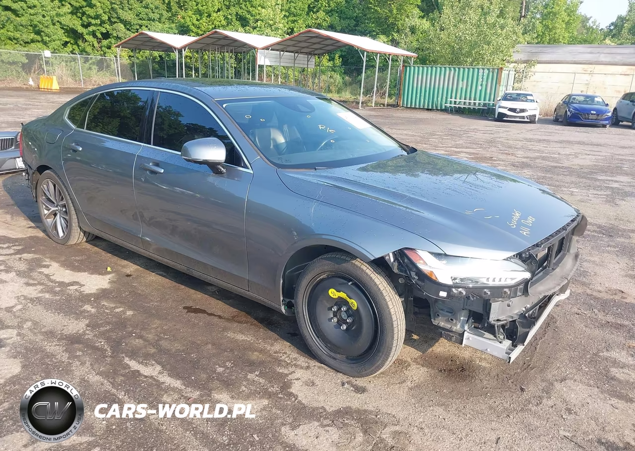 2018 Volvo S90 T6 Momentum