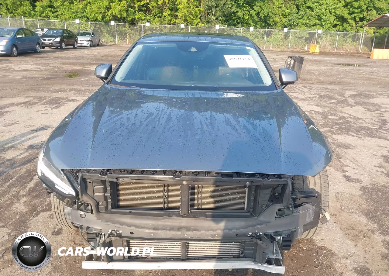 2018 Volvo S90 T6 Momentum VIN:LVY992MK8JP036072 - 13