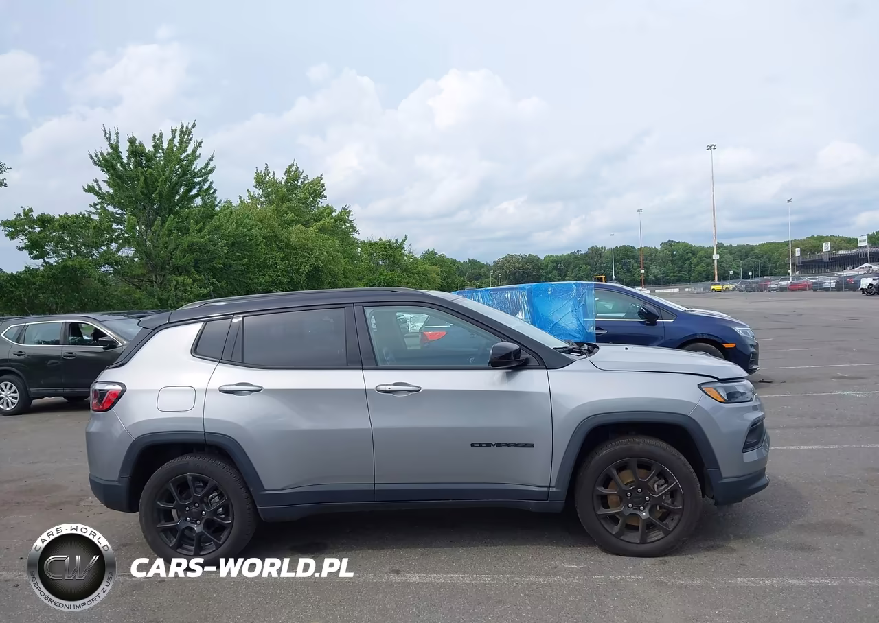 2023 Jeep Compass Altitude 4X4 VIN:3C4NJDBN6PT534376 - 13