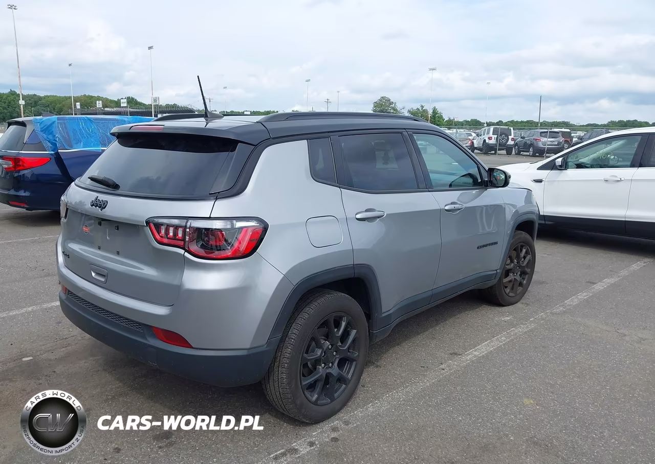 2023 Jeep Compass Altitude 4X4 VIN:3C4NJDBN6PT534376 - 4