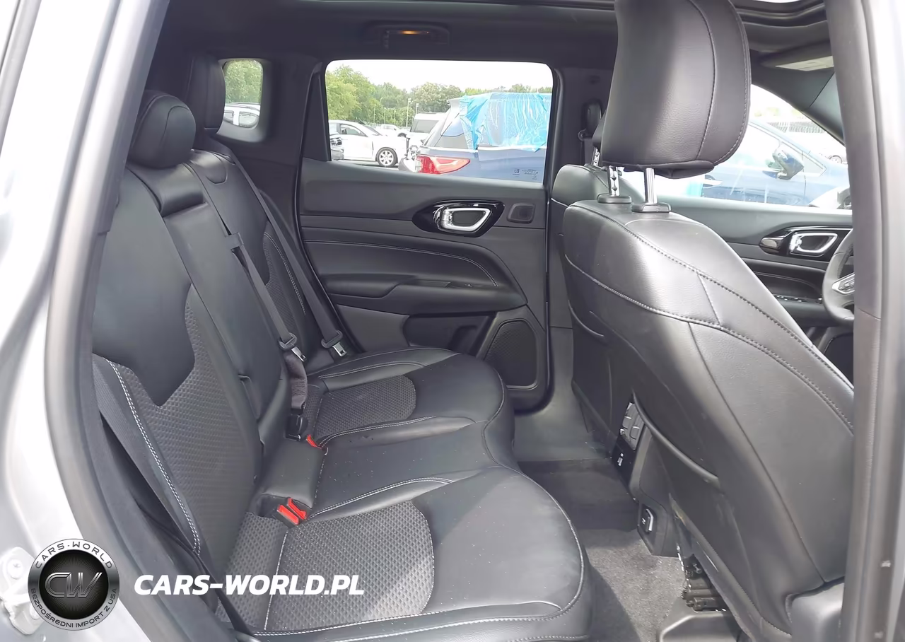 2023 Jeep Compass Altitude 4X4 VIN:3C4NJDBN6PT534376 - 8