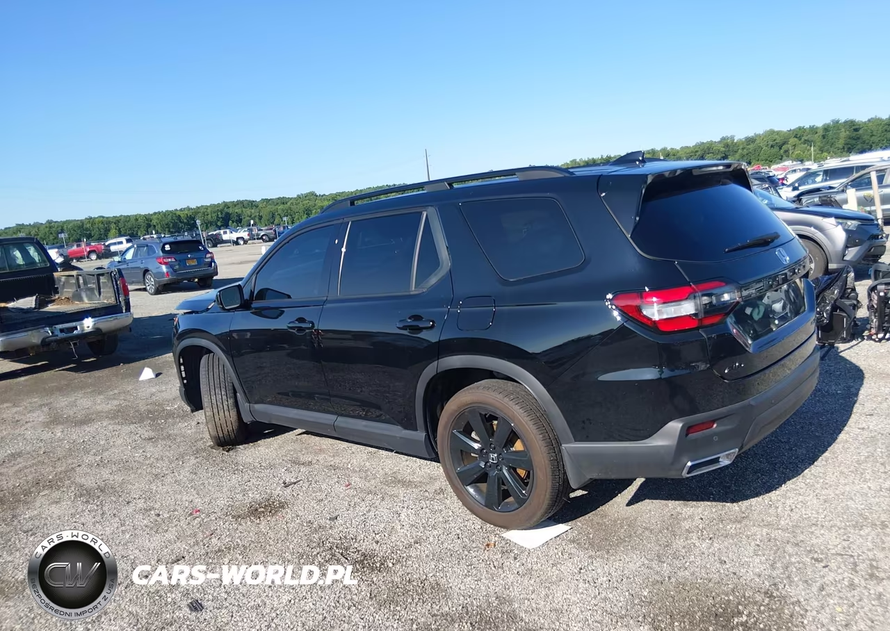 2025 Honda Pilot Black Edition VIN:5FNYG1H97SB160582 - 3