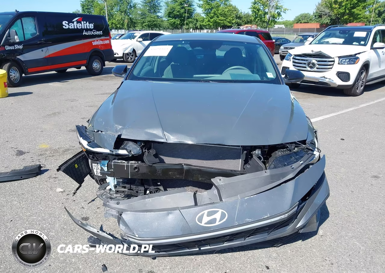 2025 Hyundai Elantra Sel Sport VIN:KMHLM4DG1SU091190 - 12