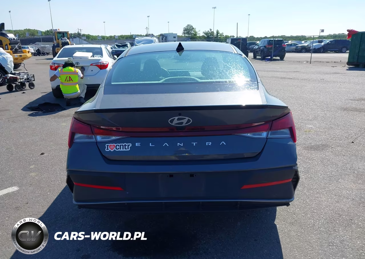 2025 Hyundai Elantra Sel Sport VIN:KMHLM4DG1SU091190 - 16