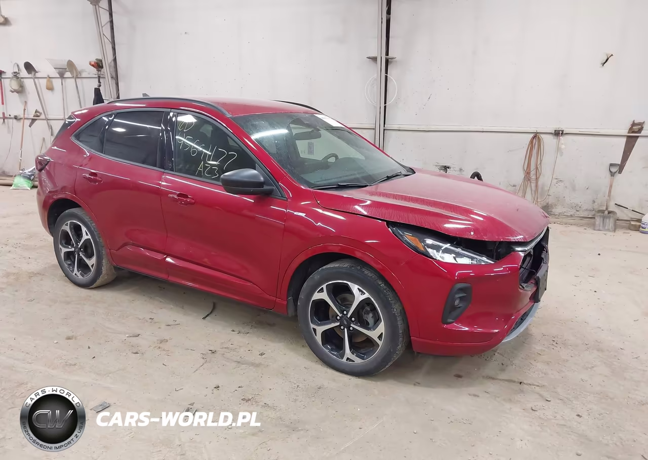2023 Ford Escape St-Line Select – zdjęcie 1 z 17